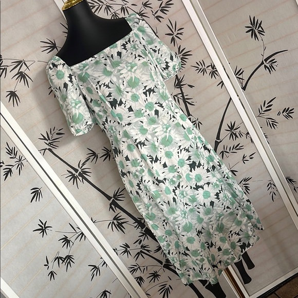 Floral Green and White Dress - Picture 1 of 4